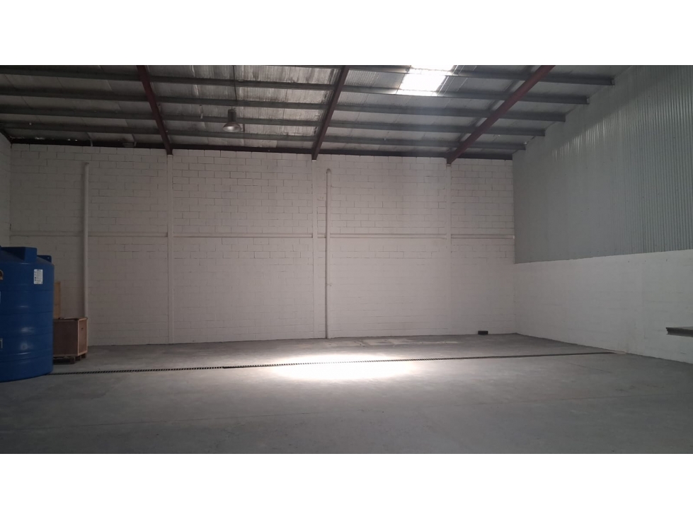 Alquiler de local comercial / bodega en Aguadulce - 3