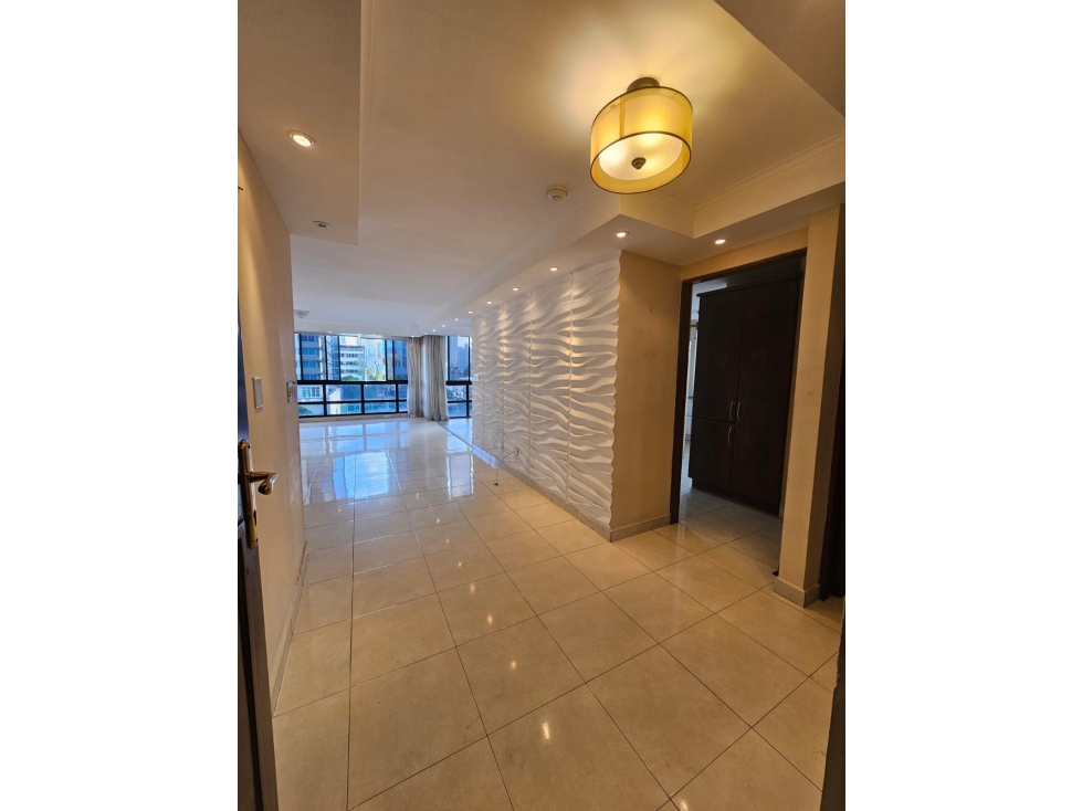 Venta de apartamento en El Cangrejo PH Aranjuez