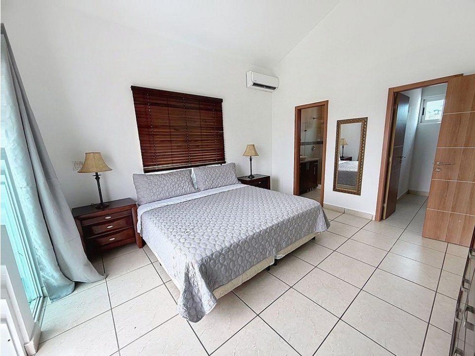 Alquiler de casa amueblada en Playa Malibú Nueva Gorgona — foto 5
