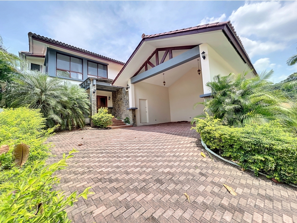 Venta en Clayton en PH Caminos de cruces
