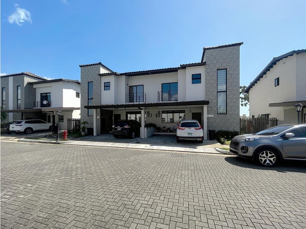 Venta de Casa En Costa Sur PH Costa Linda