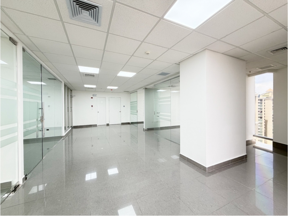 Alquiler de oficina en Costa del Este Torre Aseguradora Ancón — foto 2