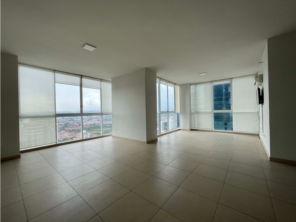 Venta de apartamento en Costa del Este PH Country Club
