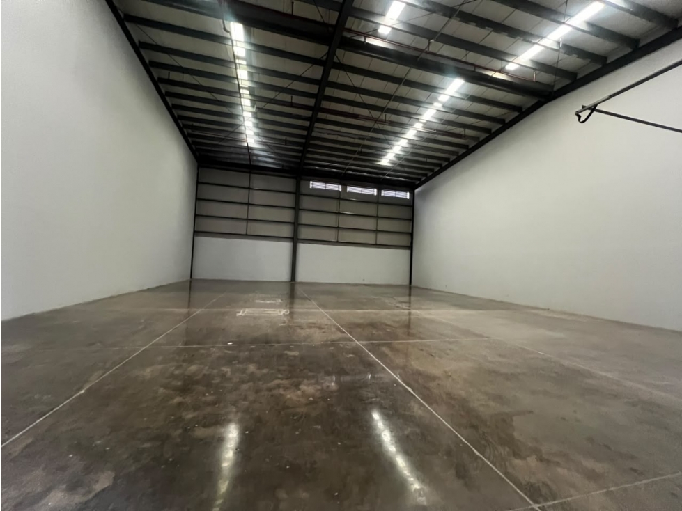 Alquiler de galera en Centro Logístico Llano Bonito — foto 2