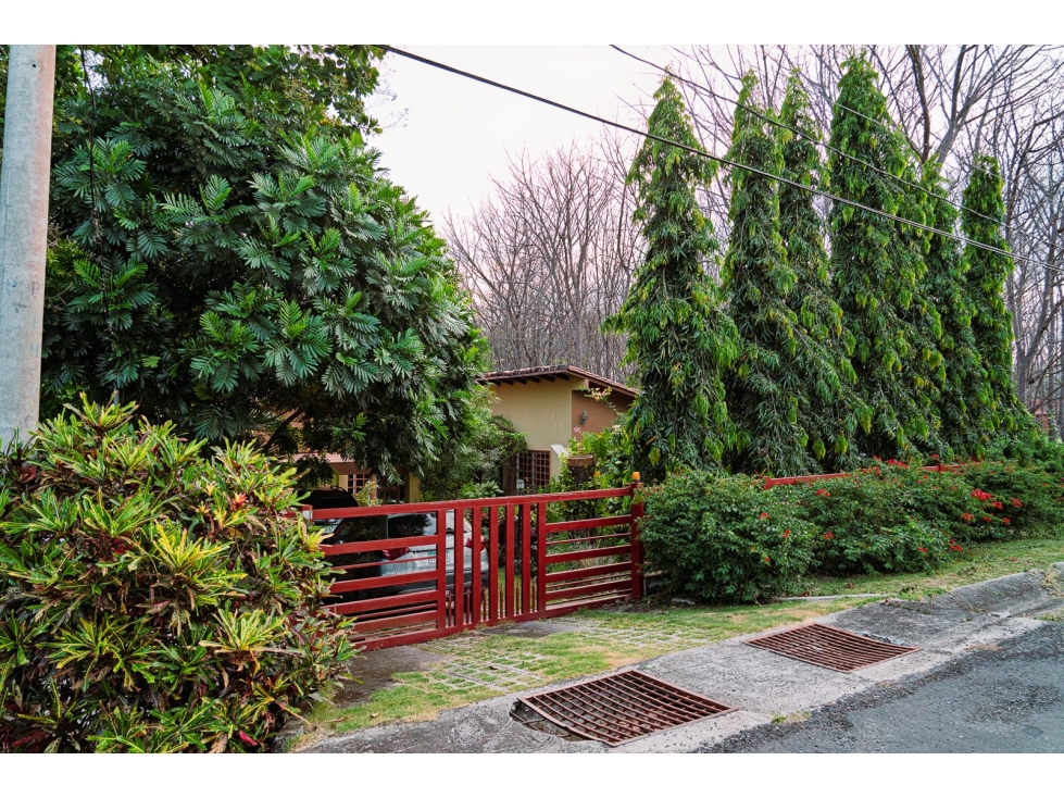 Venta de Casa Campestre en Urbanización los lirios San Carlos — foto 5