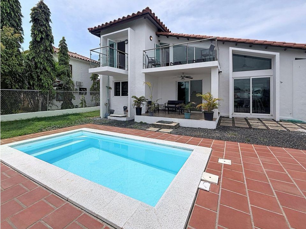 Alquiler de casa amueblada en Playa Malibú Nueva Gorgona — foto 2
