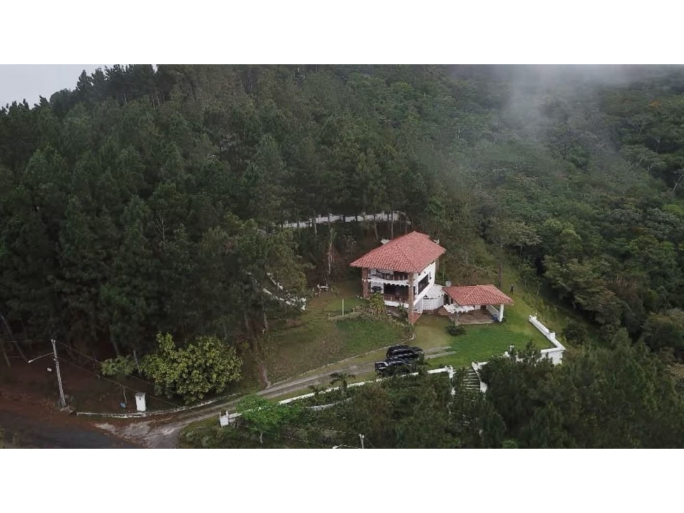 Casa en venta en Altos del María Vista a la montaña | 3 niveles — foto 4