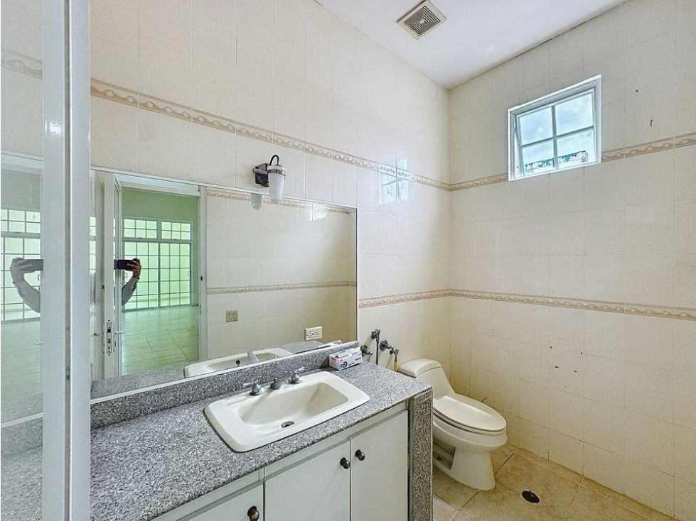 Venta de propiedad comercial — foto 4