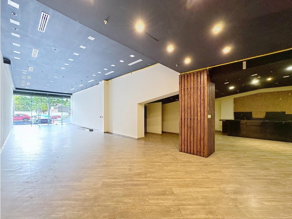 Alquiler de local comercial en costa del este , Boulevard Plaza