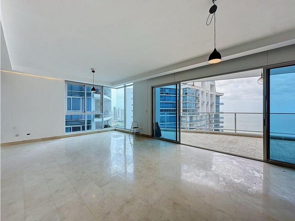 Venta de apartamento en Punta Pacífica PH Pacific Village