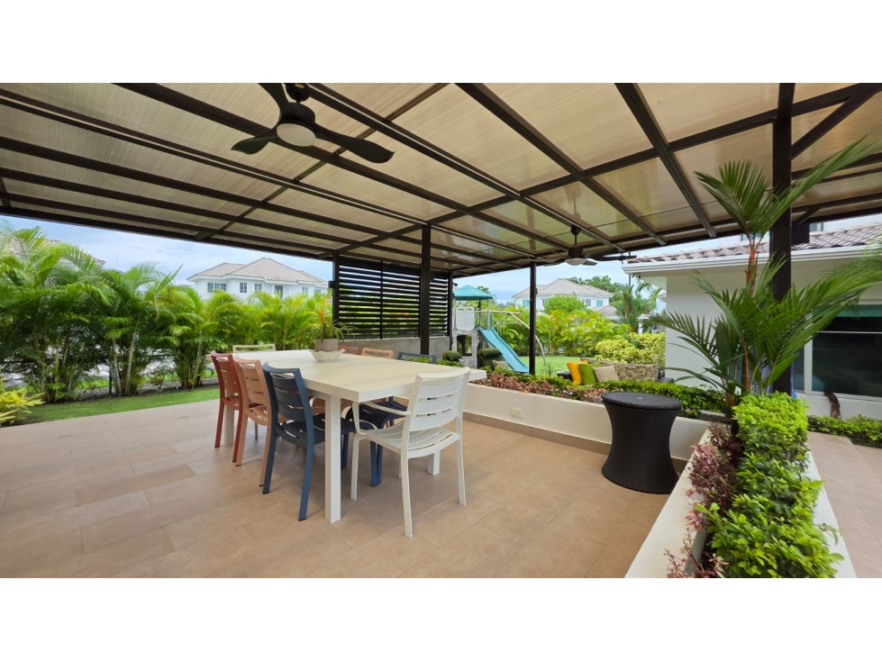 Venta de Casa de Playa en Bijao — foto 2