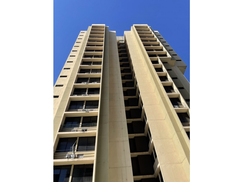 Oferta de Apartamento en PH Torrres del Sol, 12 de Octubre