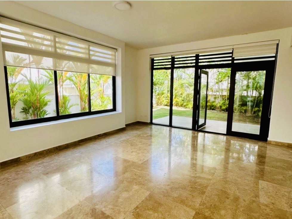 Casa Espaciosa en PH Nativa, Panamá Pacífico - 1