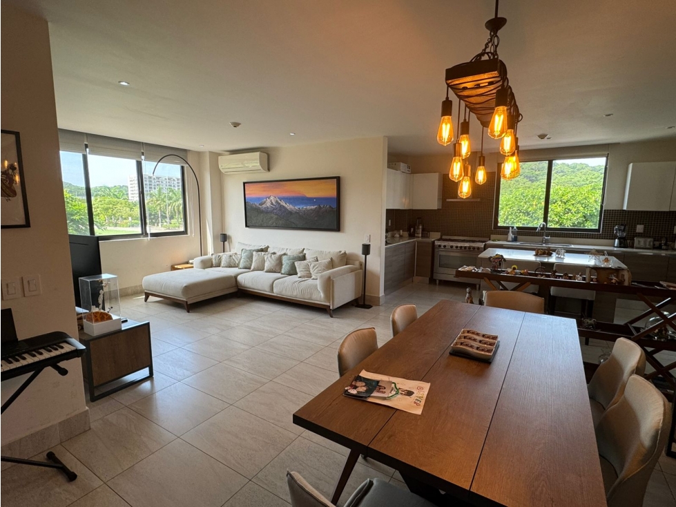 Apartamento con vista a las montañas PH River Valley, Panamá Pacífico