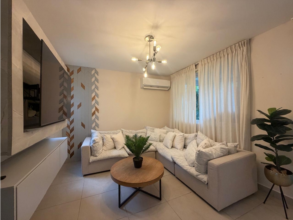 Hermosa Casa Amoblada en PH Bosques del Pacífico, Panamá Pacífico