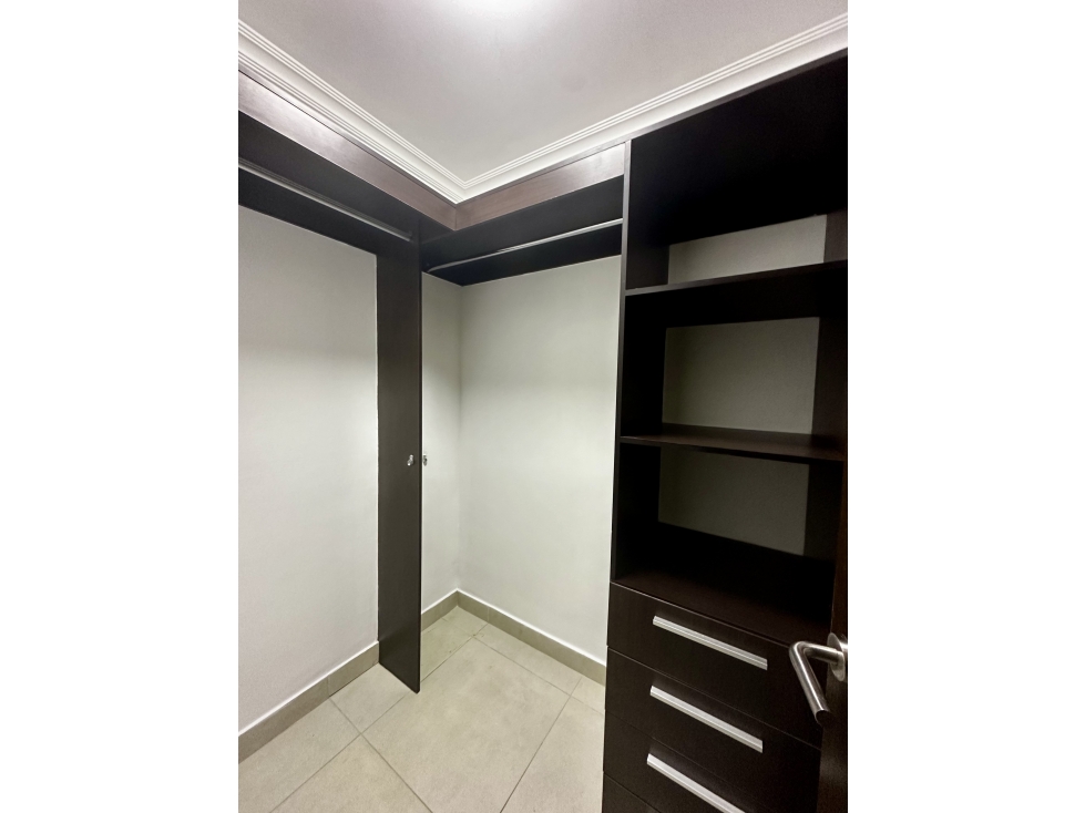 Casa Acogedora Precio Oportunidad en PH Woodlands, Panama Pacifico. - 4