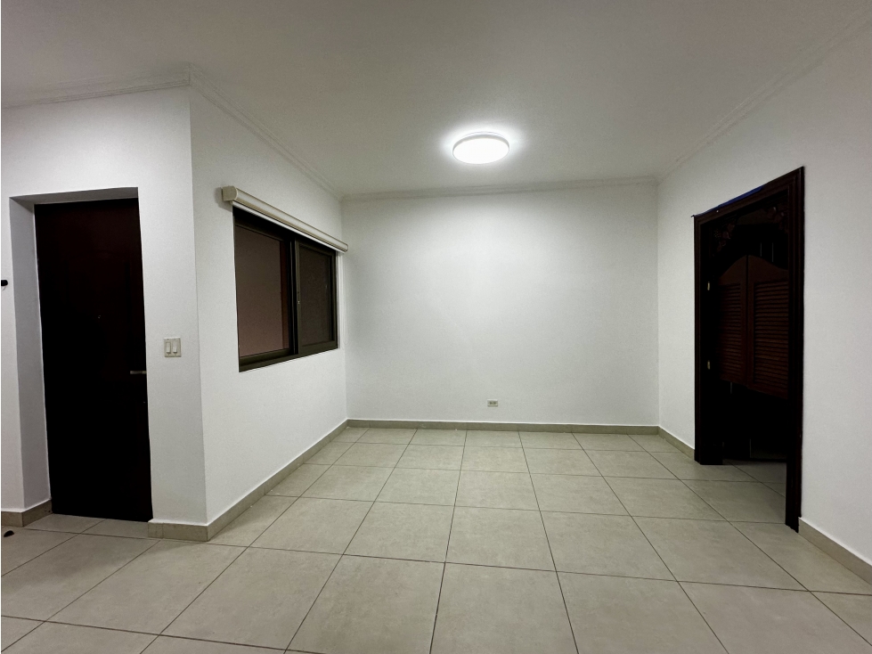 Casa Acogedora Precio Oportunidad en PH Woodlands, Panama Pacifico. - 5