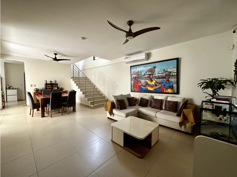 Casa Unifamiliar en esquina en River Valley, Panama Pacifico - 1