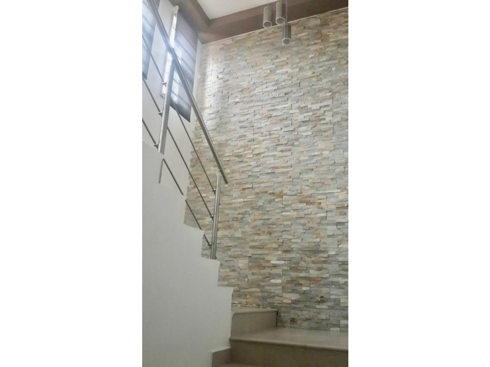 Casa Unifamiliar con Muro en Palmia, Woodlands, Panama Pacifico — foto 3