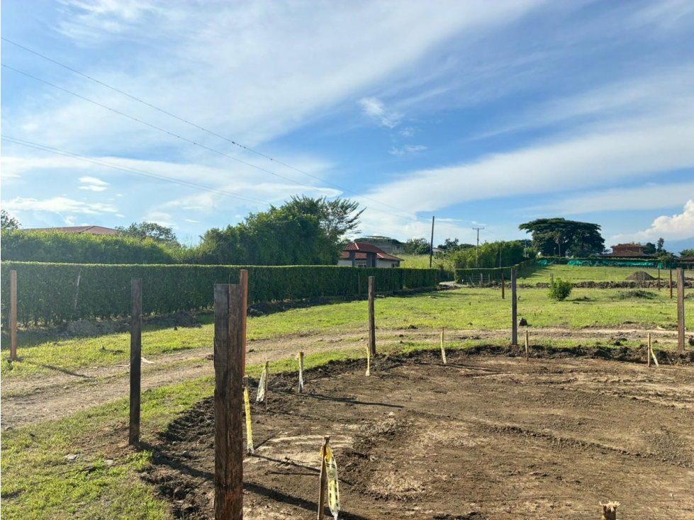 LOTES EN VENTA - BRISAS DE PIE DE CHINCHE - STA ELENA REF 9745431