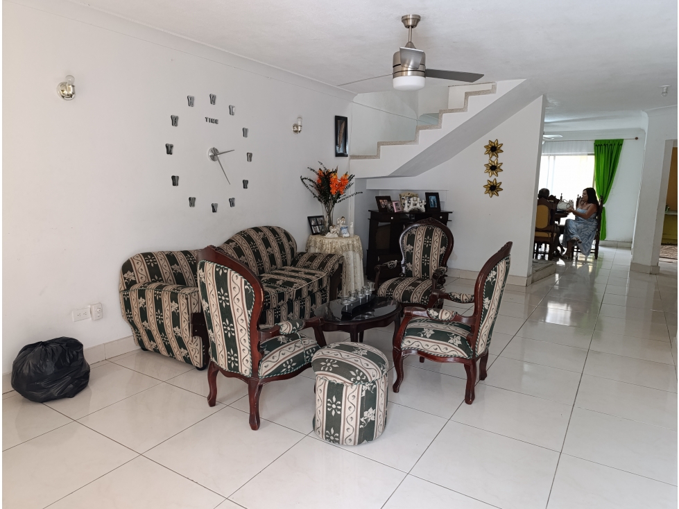 CASA EN VENTA - LAS FLORES - PALMIRA REF: 9459945