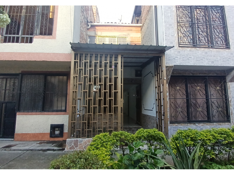 CASA EN VENTA - PORTAL DE LAS PALMAS - PALMIRA REF: 9465771