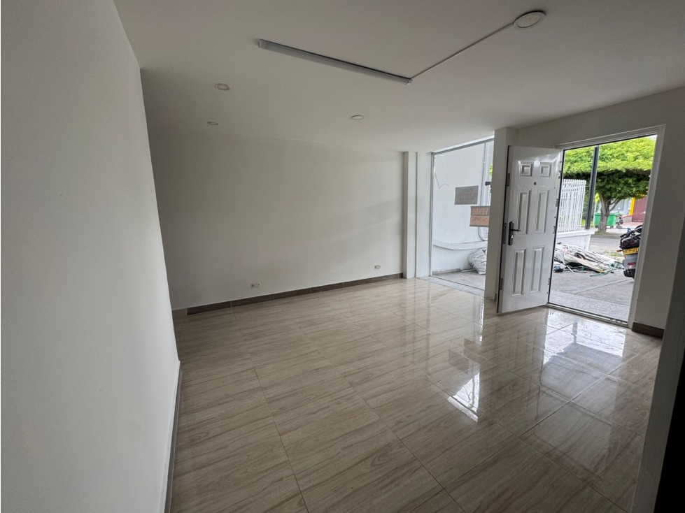 CASA EN VENTA- LAS MERCEDES-PALMIRA-CALLE PRINCIPAL