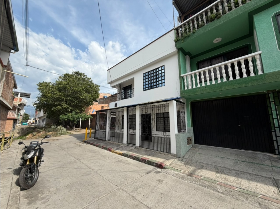 CASA BIFAMILIAR EN VENTA - ZAMORANO - EXCLUSIVA PALMIRA REF: 10532007 — foto 3
