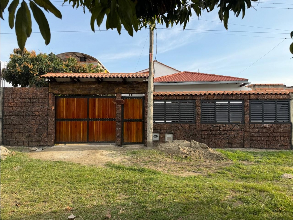 CASA CAMPESTRE EN VENTA - STA ELENA - EL CERRITO REF: 10056040