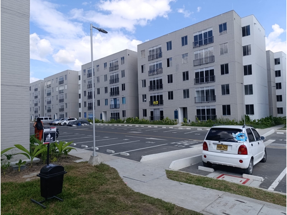 APARTAMENTO EN ALQUILER T11501 - CONJUNTO VENECIA -PALMIRA 9336829 — foto 2
