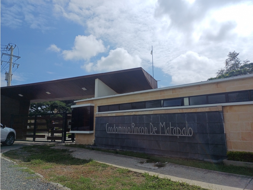 LOTE EN VENTA - CONDOMINIO RINCON DE MATAPALO - ROZO REF 8497600