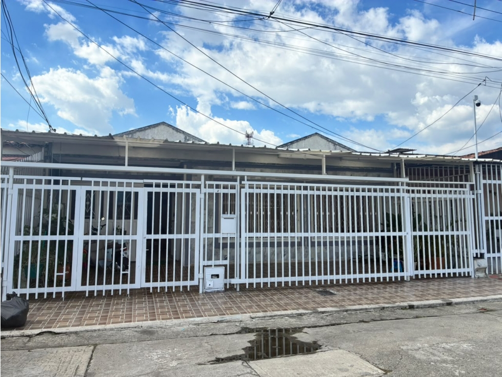 CASA EN VENTA - URB. CHAPINERO - PALMIRA - EXCLUSIVA — foto 2