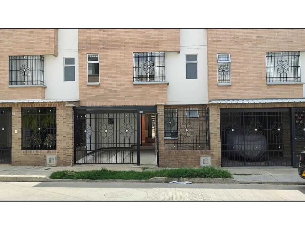 CASA EN VENTA - OASIS DE LAS MERCEDES - EXCLUSIVA