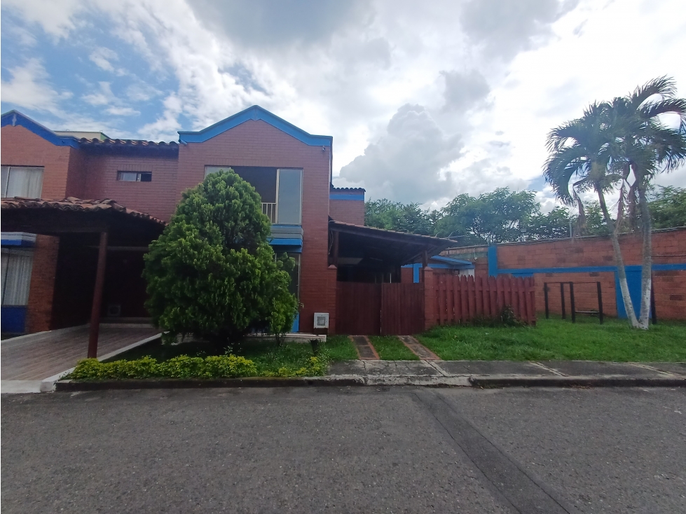 CASA EN VENTA - ALMENARES DE LA MERCED - PALMIRA REF: 9096017