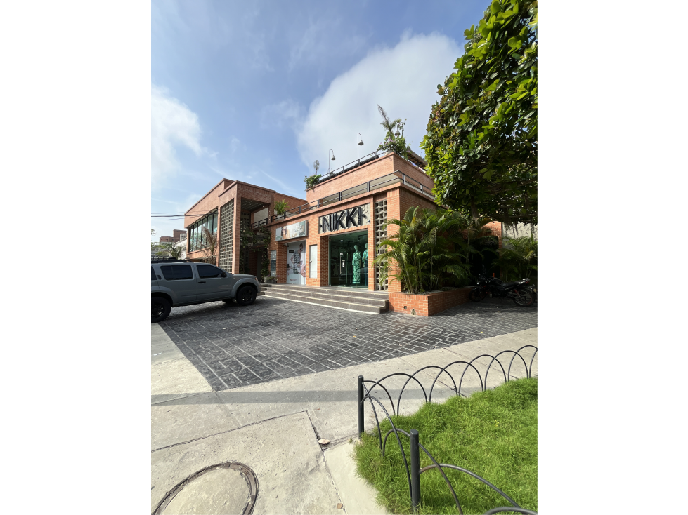 LOCAL COMERCIAL EN ARRIENDO - #12 - 80 M2 - BARRIO ALTO PRADO- BAQ - 5