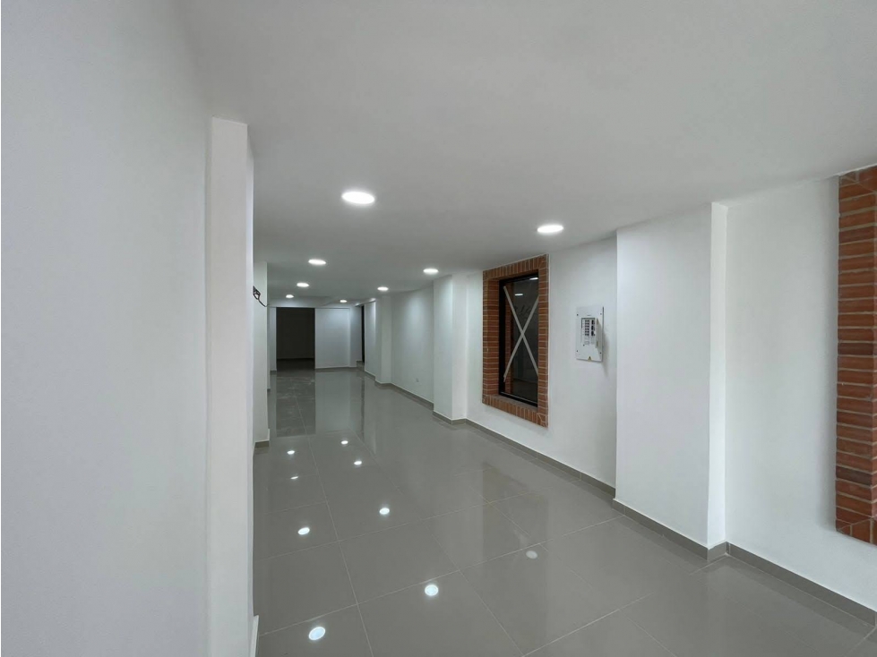 LOCAL COMERCIAL EN ARRIENDO - #12 - 80 M2 - BARRIO ALTO PRADO- BAQ - 6