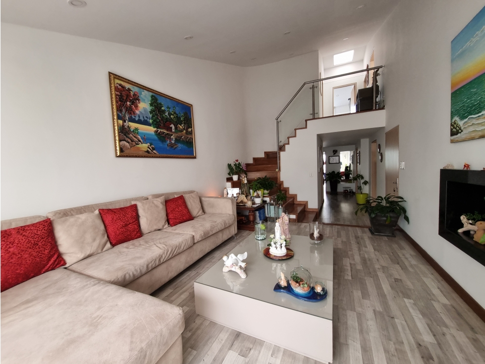 VENDO CASA EN CEDRITOS