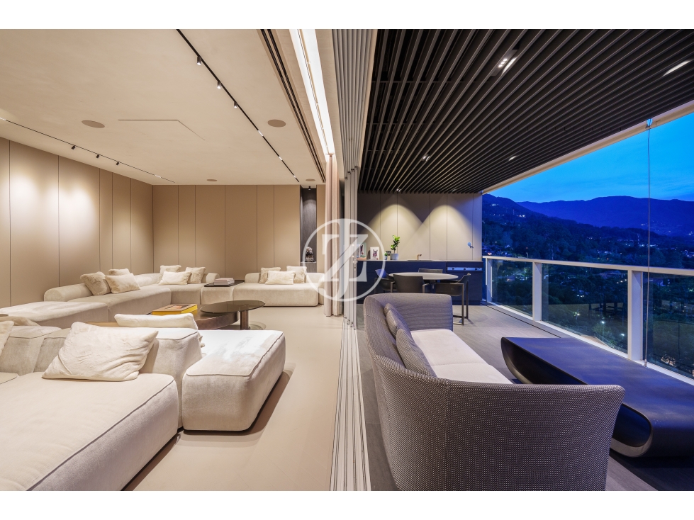 Exclusivo Apto de Lujo Piso 15 | Zona Cantagirone 283m² — foto 2
