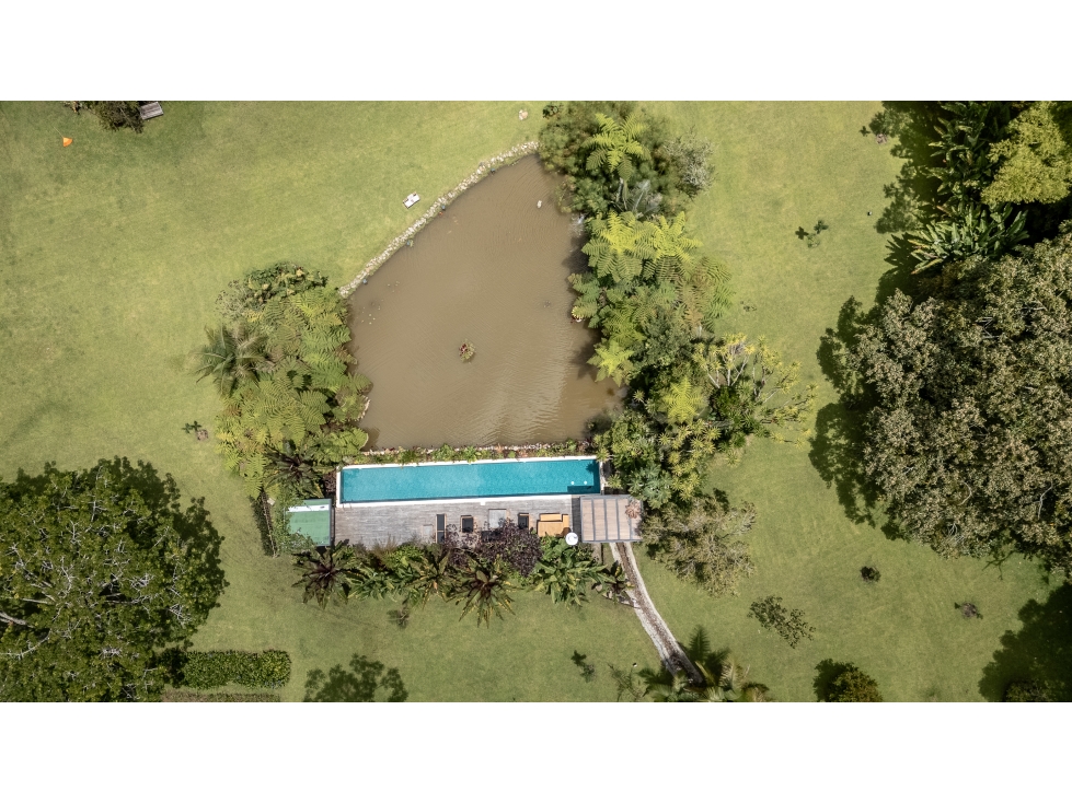 Casa Campestre de Lujo en El Retiro Fizebad | 10.000 m² con Piscina — foto 2