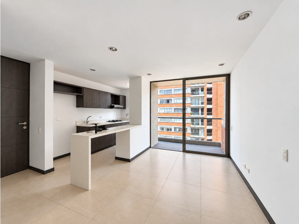 RENTA APARTAMENTO ALTOS DEL POBLADO — foto 2