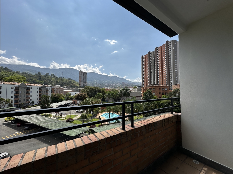 VENTA APTO SABANETA PARTE PLANA ACCESO POR ESCALERAS