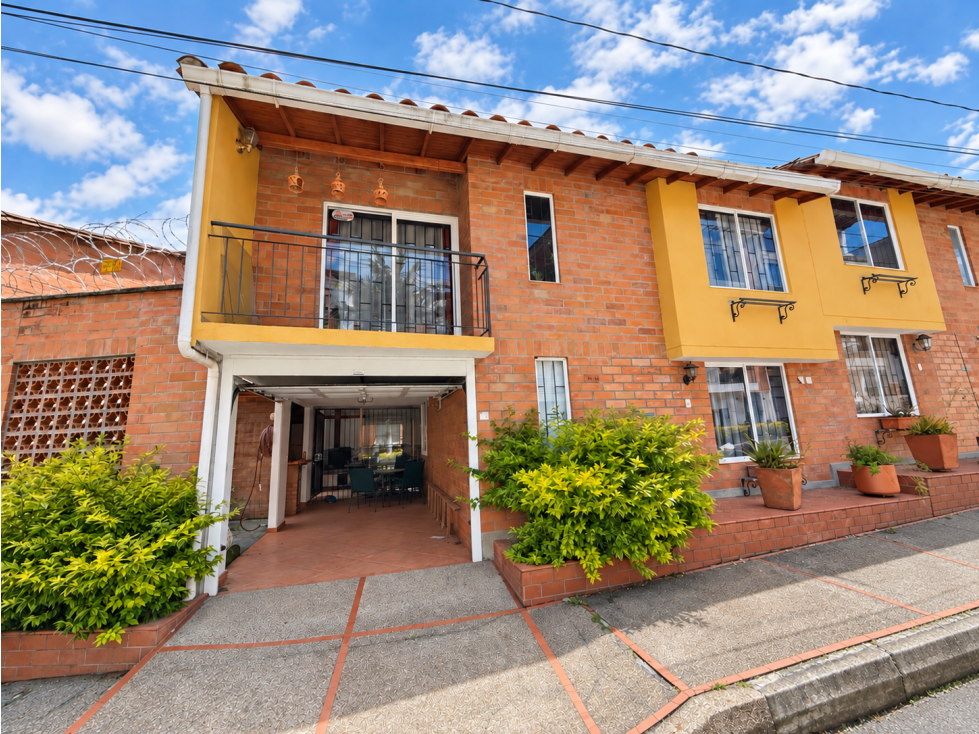 VENTA CASA RIONEGRO | JARDINES DE LA CATOLICA