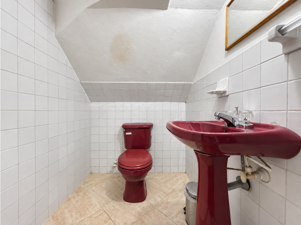 RENTA DUPLEX ACCESO POR ESCALERAS CERCA AL TESORO — foto 5