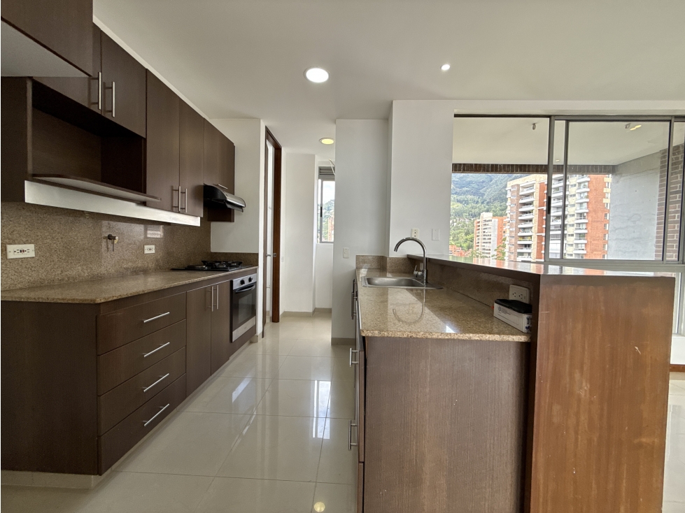 RENTA APARTAMENTO LAS SANTAS POBLADO — foto 5