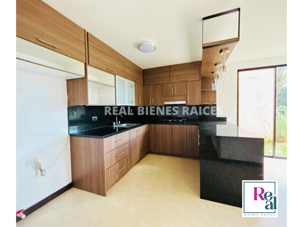 ¡Se vende casa esquinera en unidad cerrada! — foto 2