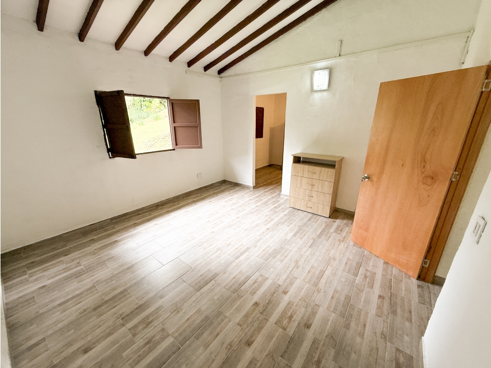 Casa finca ubicada en una excelente zona, cerca al sector de La Fe — foto 6