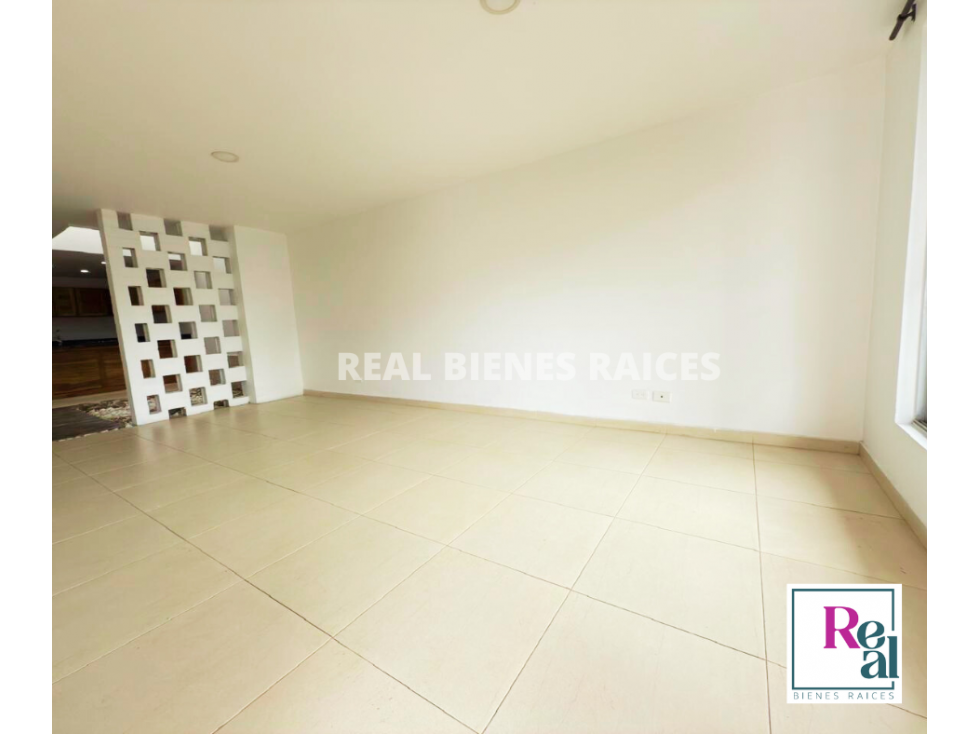 Casa Medianera en Arriendo Excelente Ubicación en La Ceja — foto 4