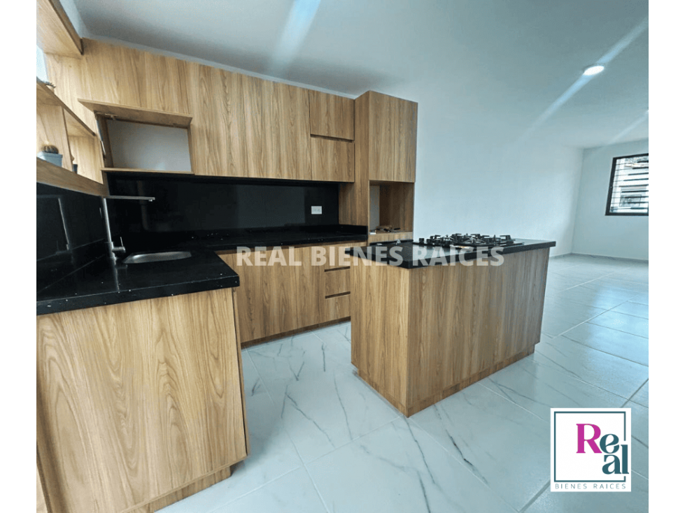 CASA UNIFAMILIAR EN VENTA SECTOR ESTRATO 4