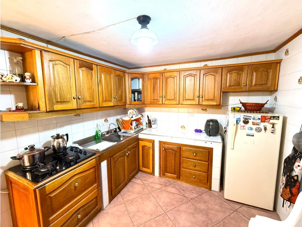 CASA ESQUINERA EN VENTA SECTOR VIVA LA CEJA