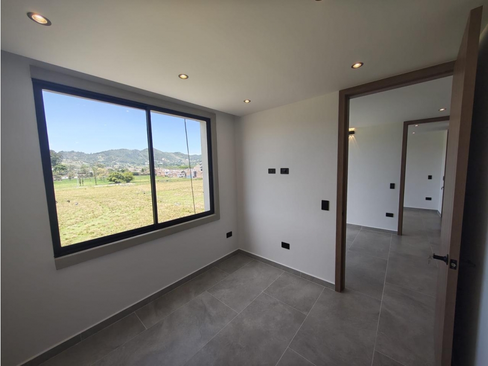 ARRIENDO APARTAMENTO CON HERMOSA VISTA